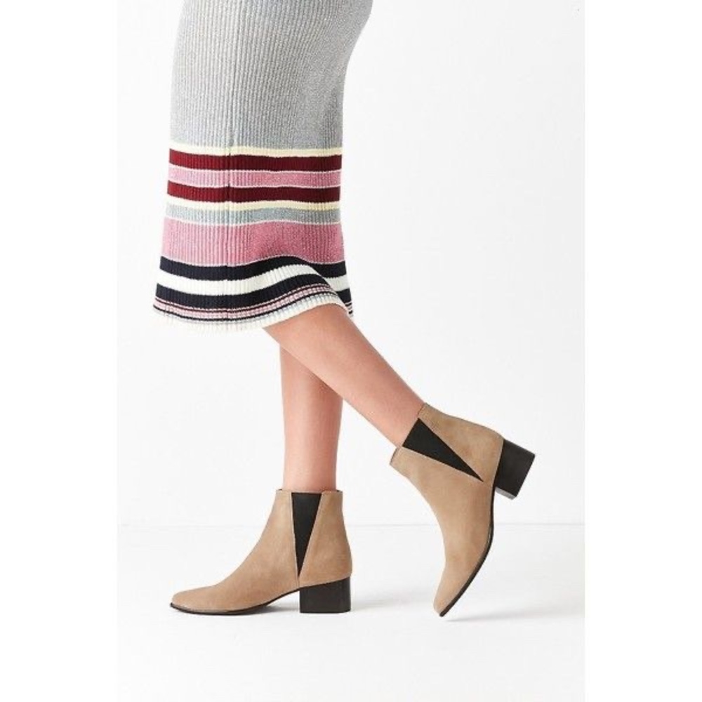 Urban Outfitters Suede Pointed Chelsea Boot